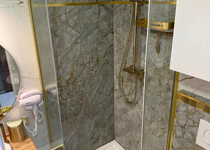 Rez De Jardin Ou Ascenseur 4 Ieme Piscine -wifi-dans Le Village Naturiste Holidaysochic Appartamento Agde