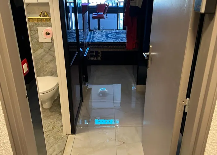 Rez De Jardin Ou Ascenseur 4 Ieme Piscine -wifi-dans Le Village Naturiste Holidaysochic Appartamento Agde