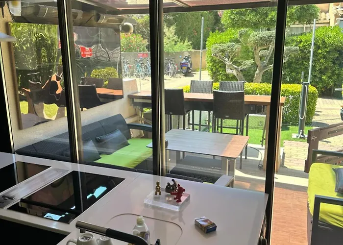 Rez De Jardin Ou Ascenseur 4 Ieme Piscine -wifi-dans Le Village Naturiste Holidaysochic Agde