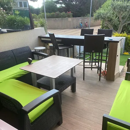 公寓 Rez De Jardin Ou Ascenseur 4 Ieme Piscine -wifi-dans Le Village Naturiste Holidaysochic *