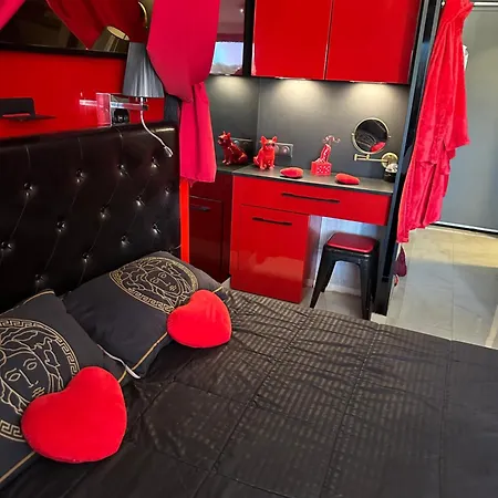 Rez De Jardin Ou 4E Avec Ascenseur- Velo - Piscine -Wifi-Dans Le Village Naturiste-Holidaysochic 公寓 阿格德