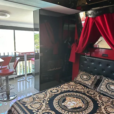 Апартаменти Rez De Jardin Ou Ascenseur 4 Ieme Piscine -wifi-dans Le Village Naturiste Holidaysochic