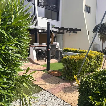 Rez De Jardin Ou 4e Avec Ascenseur- Velo - Piscine -wifi-dans Le Village Naturiste-holidaysochic Apartamento Agde