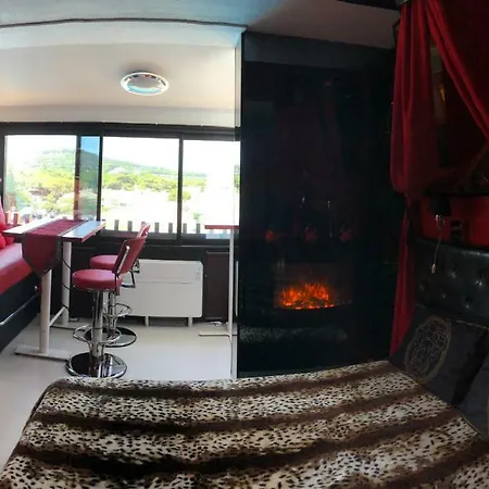 Rez De Jardin Ou Ascenseur 4 Ieme Piscine -wifi-dans Le Village Naturiste Holidaysochic