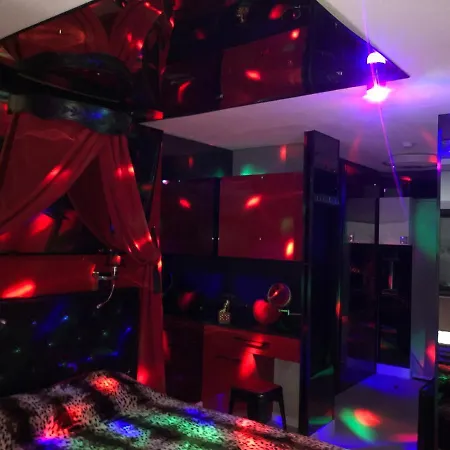 Rez De Jardin Ou Ascenseur 4 Ieme Piscine -wifi-dans Le Village Naturiste Holidaysochic Апартаменти *