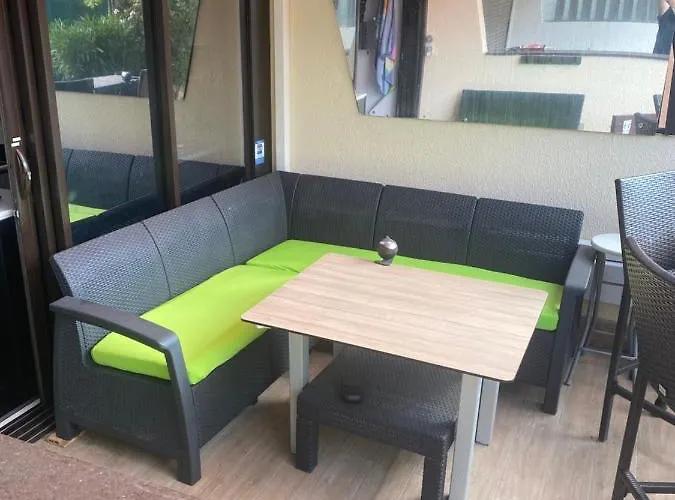 Rez De Jardin Ou Ascenseur 4 Ieme Piscine -wifi-dans Le Village Naturiste Holidaysochic Appartement *