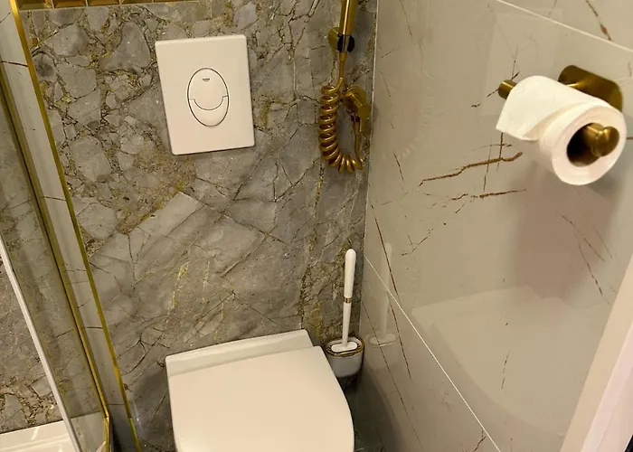 Rez De Jardin Ou Ascenseur 4 Ieme Piscine -wifi-dans Le Village Naturiste Holidaysochic * آجد