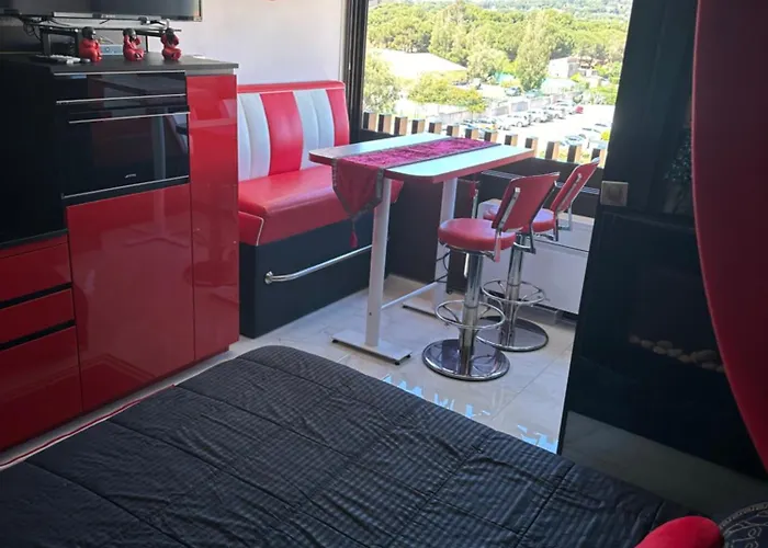 Rez De Jardin Ou Ascenseur 4 Ieme Piscine -wifi-dans Le Village Naturiste Holidaysochic