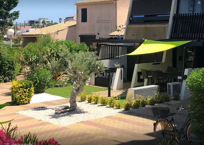 Rez De Jardin Ou Ascenseur 4 Ieme Piscine -wifi-dans Le Village Naturiste Holidaysochic آجد