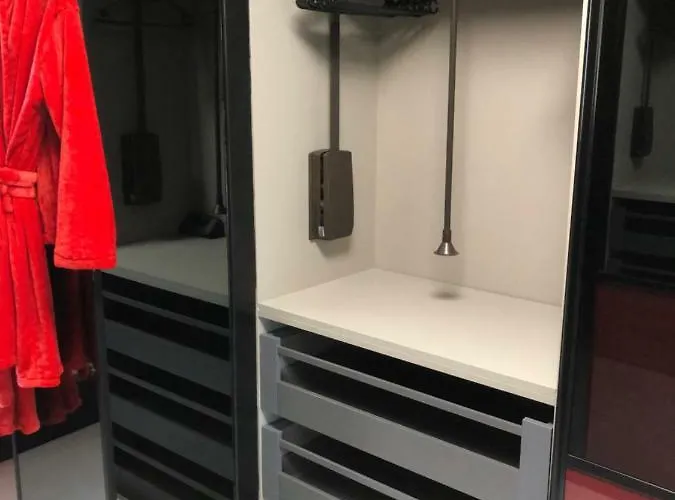 Appartement Rez De Jardin Ou Ascenseur 4 Ieme Piscine -wifi-dans Le Village Naturiste Holidaysochic *